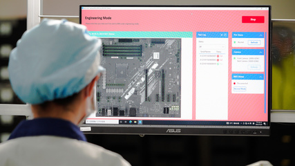 華碩開啟智能制造新篇章 首個AI智能工廠融合3D數字孿生、AR與機器人技術